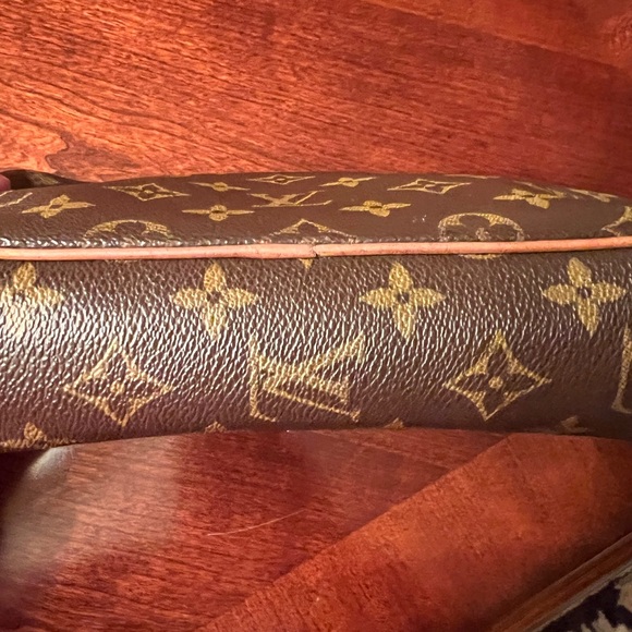 Louis Vuitton Monogram clutch Brown and Tan - Picture 9 of 17